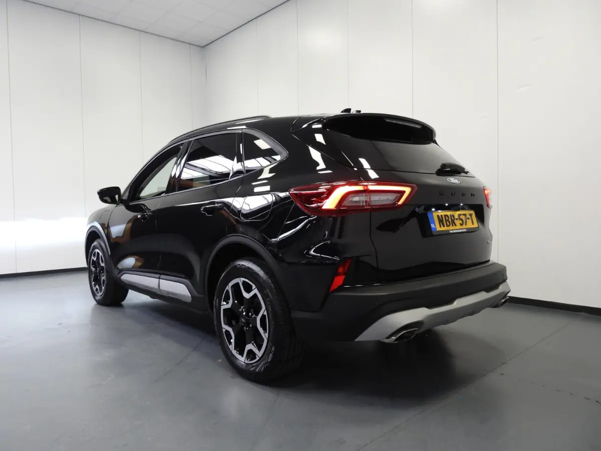 2.5 PHEV Plug-In Active NAVI/CAMERA/LED/HEAD-UP/18"LMV!