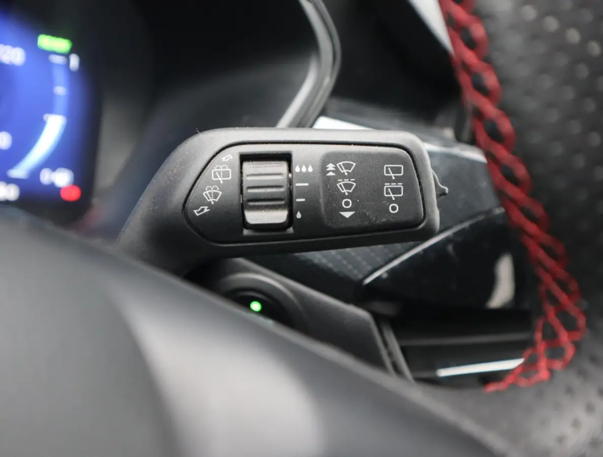 2.5 PHEV ST-Line | Stoel, Stuur en Voorruitverwarming Adaptieve Cruise | Blind Spot | Led Koplampen | HUD