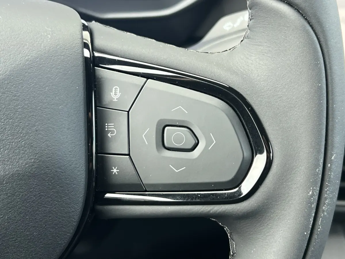 1.5 Core | Mineral Green | Virtual Cockpit | ACC | Carplay