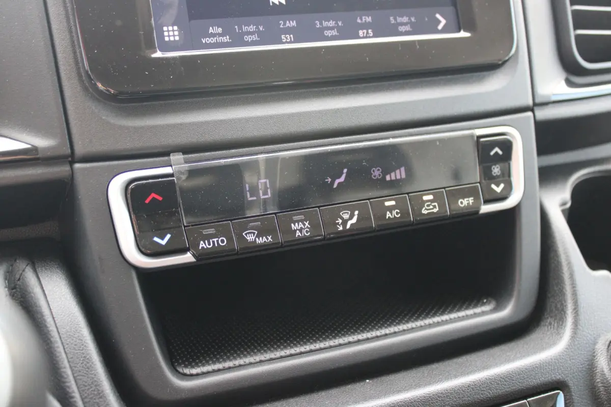 33 2.2 MultiJet 140PK L3H2 | NIEUWE BUS! BPM VRIJ! | ACHTERUITRIJ CAMERA | APPLE CARPLAY/ANDROID AUTO | 3-ZITS | CRUISE CONTROL | CLIMATE CONTROL | DAB+ RADIO | DIGITALE COCKPIT |