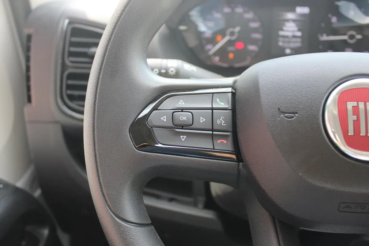 33 2.2 MultiJet 140PK L3H2 | NIEUWE BUS! BPM VRIJ! | ACHTERUITRIJ CAMERA | APPLE CARPLAY/ANDROID AUTO | 3-ZITS | CRUISE CONTROL | CLIMATE CONTROL | DAB+ RADIO | DIGITALE COCKPIT |