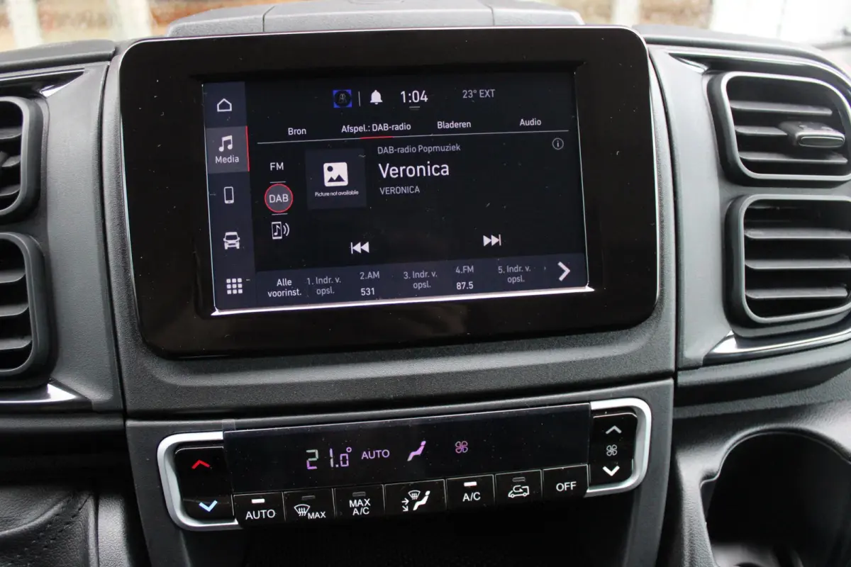 33 2.2 MultiJet 140PK L3H2 | NIEUWE BUS! BPM VRIJ! | ACHTERUITRIJ CAMERA | APPLE CARPLAY/ANDROID AUTO | 3-ZITS | CRUISE CONTROL | CLIMATE CONTROL | DAB+ RADIO | DIGITALE COCKPIT |