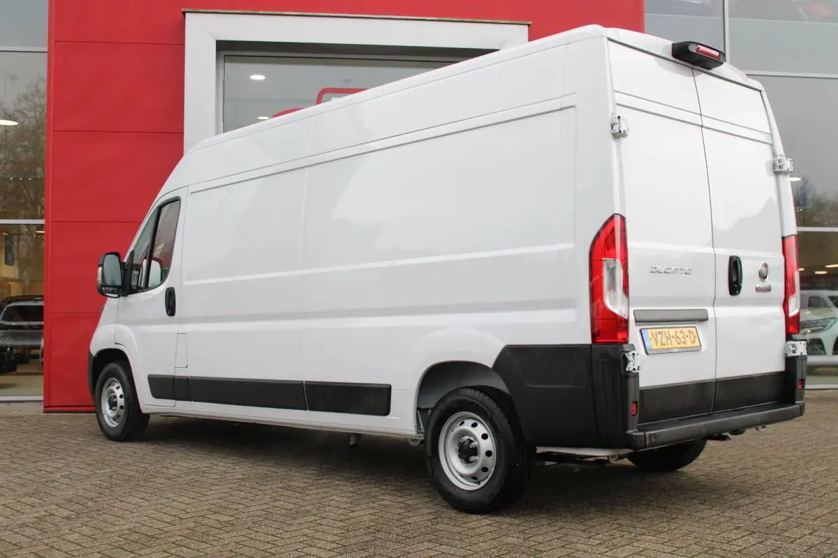 33 2.2 MultiJet 140PK L3H2 | NIEUWE BUS! BPM VRIJ! | ACHTERUITRIJ CAMERA | APPLE CARPLAY/ANDROID AUTO | 3-ZITS | CRUISE CONTROL | CLIMATE CONTROL | DAB+ RADIO | DIGITALE COCKPIT |