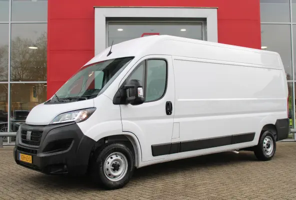 33 2.2 MultiJet 140PK L3H2 | NIEUWE BUS! BPM VRIJ! | ACHTERUITRIJ CAMERA | APPLE CARPLAY/ANDROID AUTO | 3-ZITS | CRUISE CONTROL | CLIMATE CONTROL | DAB+ RADIO | DIGITALE COCKPIT |