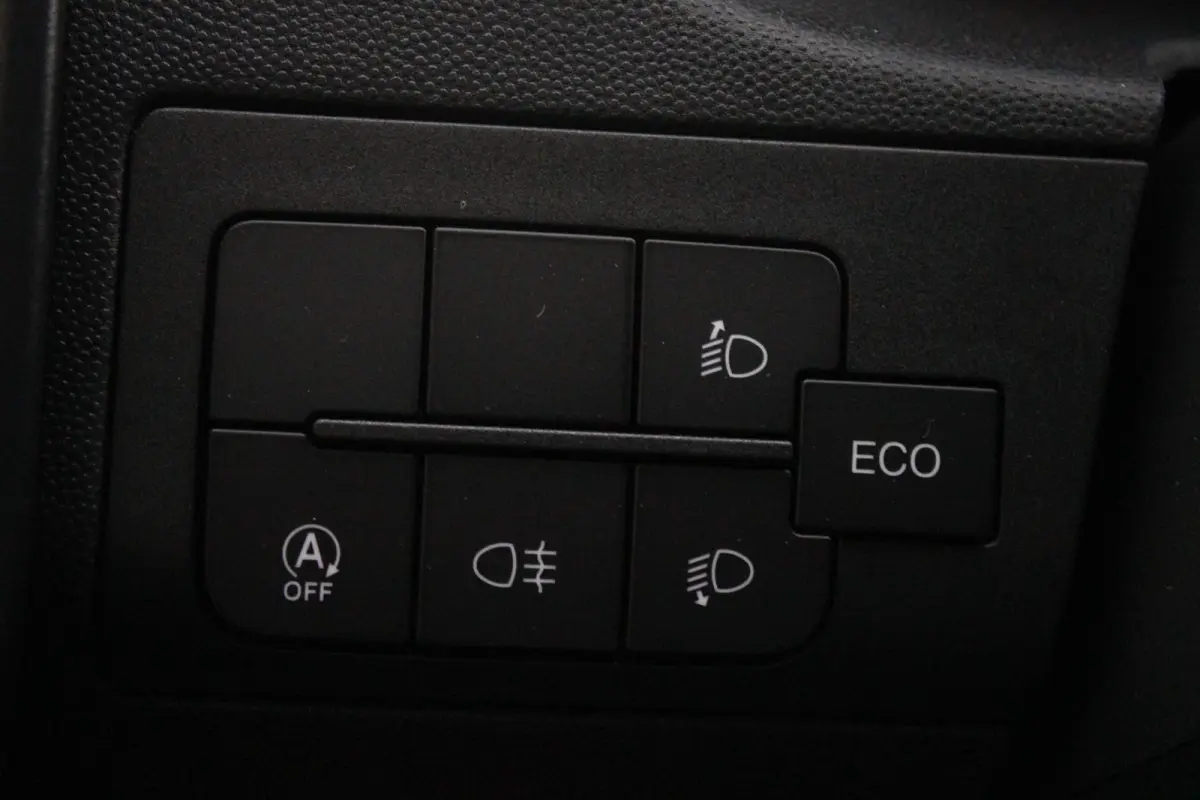 33 2.2 MultiJet 140PK L3H2 | NIEUWE BUS! BPM VRIJ! | ACHTERUITRIJ CAMERA | APPLE CARPLAY/ANDROID AUTO | 3-ZITS | CRUISE CONTROL | CLIMATE CONTROL | DAB+ RADIO | DIGITALE COCKPIT |