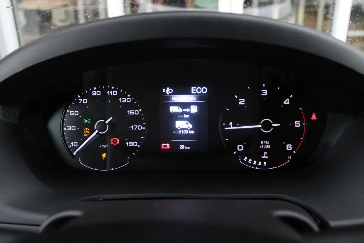33 2.2 MultiJet 140PK L3H2 | NIEUWE BUS! BPM VRIJ! | ACHTERUITRIJ CAMERA | APPLE CARPLAY/ANDROID AUTO | 3-ZITS | CRUISE CONTROL | CLIMATE CONTROL | DAB+ RADIO | DIGITALE COCKPIT |