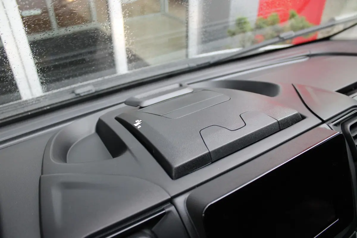 33 2.2 MultiJet 140PK L3H2 | NIEUWE BUS! BPM VRIJ! | ACHTERUITRIJ CAMERA | APPLE CARPLAY/ANDROID AUTO | 3-ZITS | CRUISE CONTROL | CLIMATE CONTROL | DAB+ RADIO | DIGITALE COCKPIT |