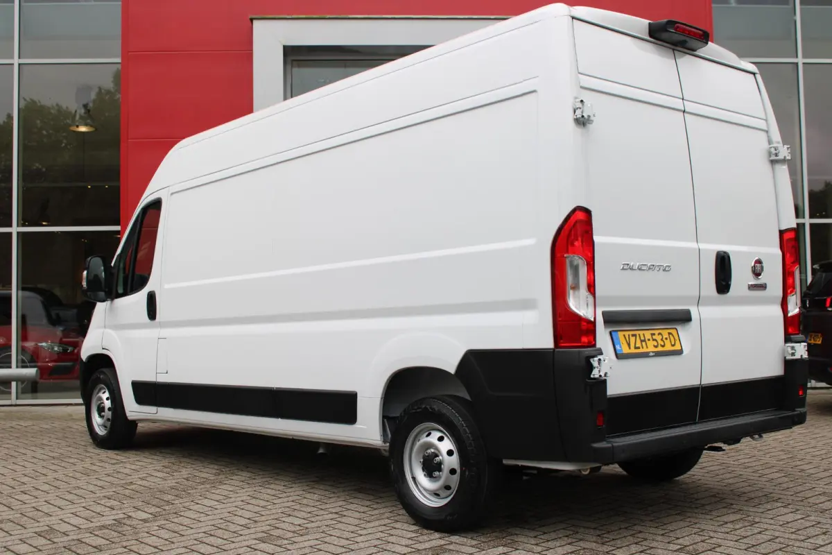 33 2.2 MultiJet 140PK L3H2 | NIEUWE BUS! BPM VRIJ! | ACHTERUITRIJ CAMERA | APPLE CARPLAY/ANDROID AUTO | 3-ZITS | CRUISE CONTROL | CLIMATE CONTROL | DAB+ RADIO | DIGITALE COCKPIT |