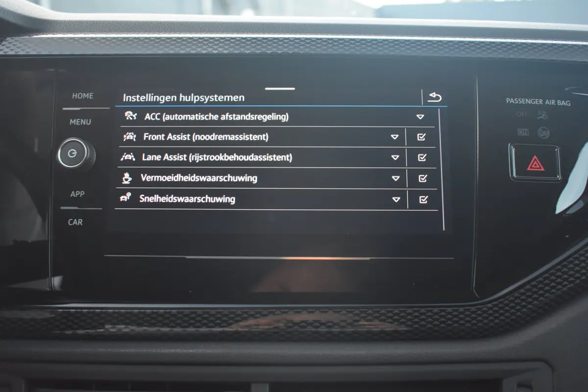 Life Edition | 'App-Connect' smartphone integratie | Buitenspiegels elektrisch instel- verwarm- en inklapbaar
