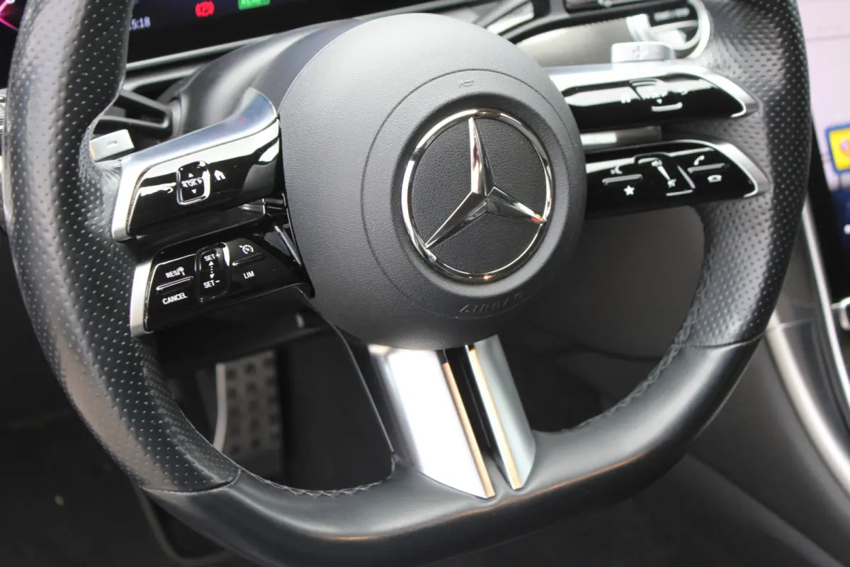 180 AMG LINE NIGHT PAKKET LEDER CARPLAY CAMERA <<NL-AUTO>>