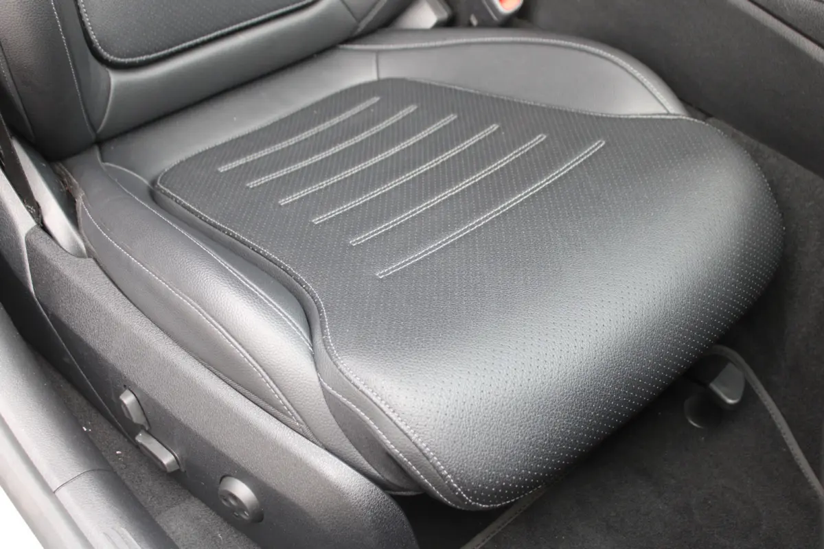 180 AMG LINE NIGHT PAKKET LEDER CARPLAY CAMERA <<NL-AUTO>>