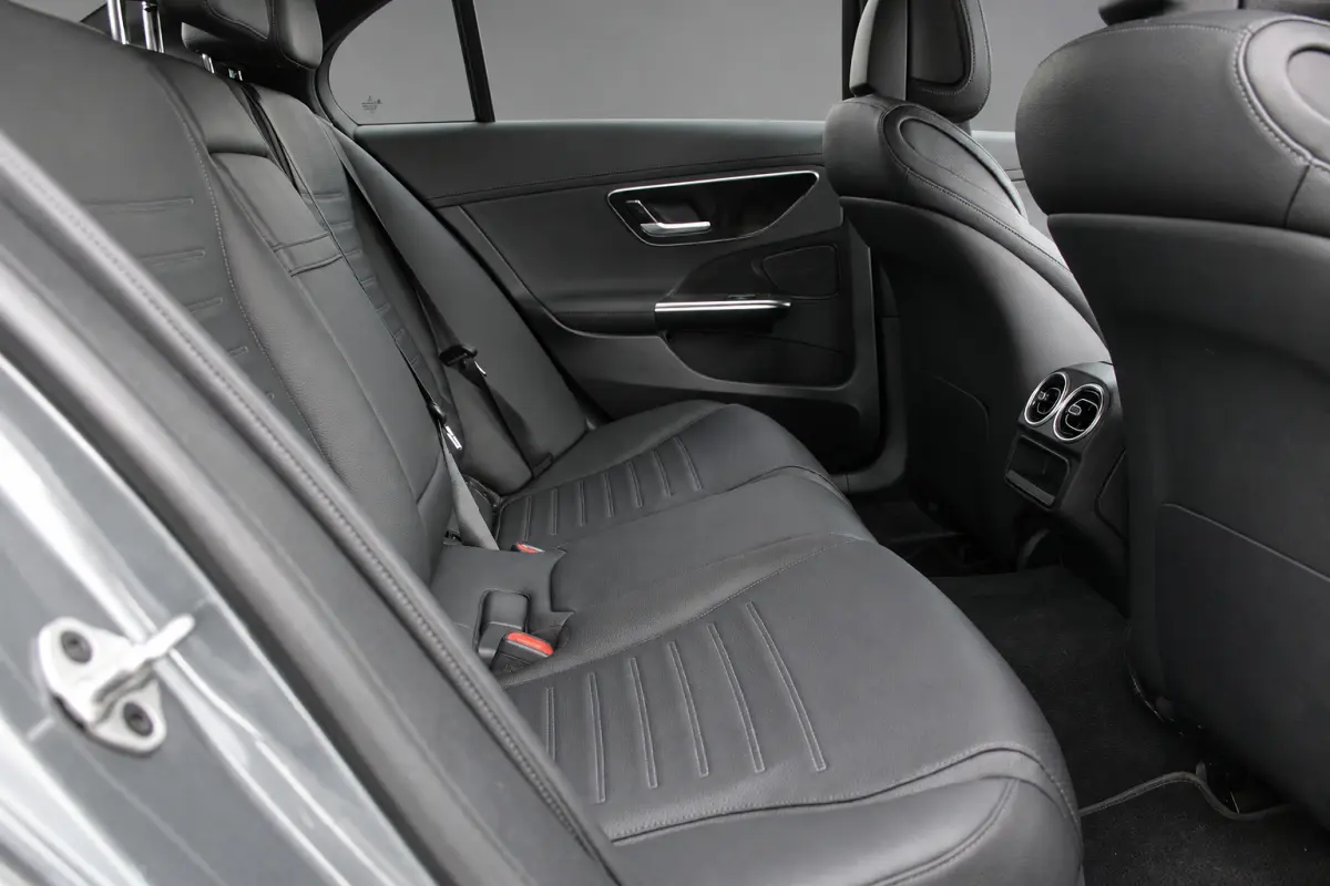 180 AMG LINE NIGHT PAKKET LEDER CARPLAY CAMERA <<NL-AUTO>>