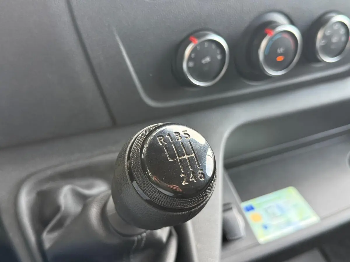 bestel T35 2.3 dCi 135 L3H2 Comfort|EXCL.BTW|Rijklaar!|Camera|PDC|3-Zits|Cruise