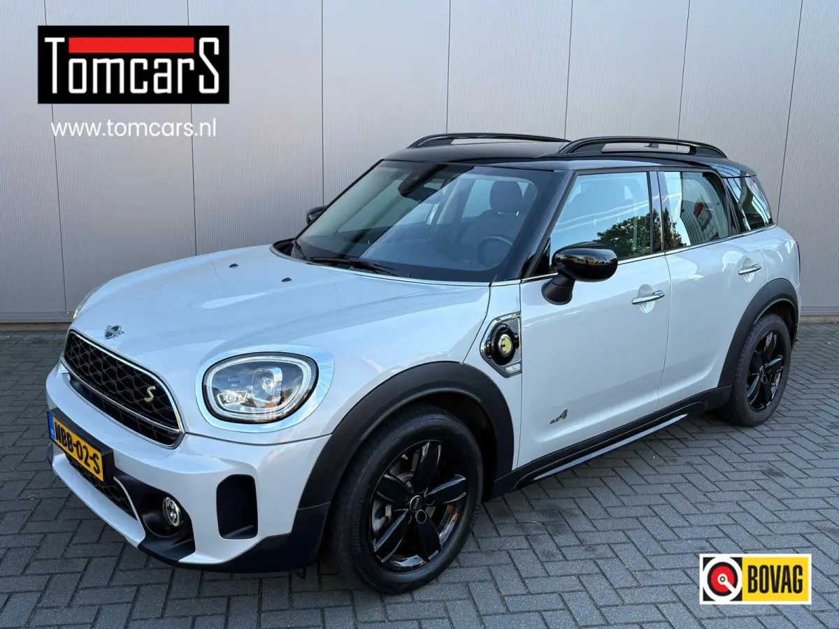1.5 PHEV 221PK Cooper S E ALL4 Navigatie/Carplay-Android-auto/Parkeerhulp