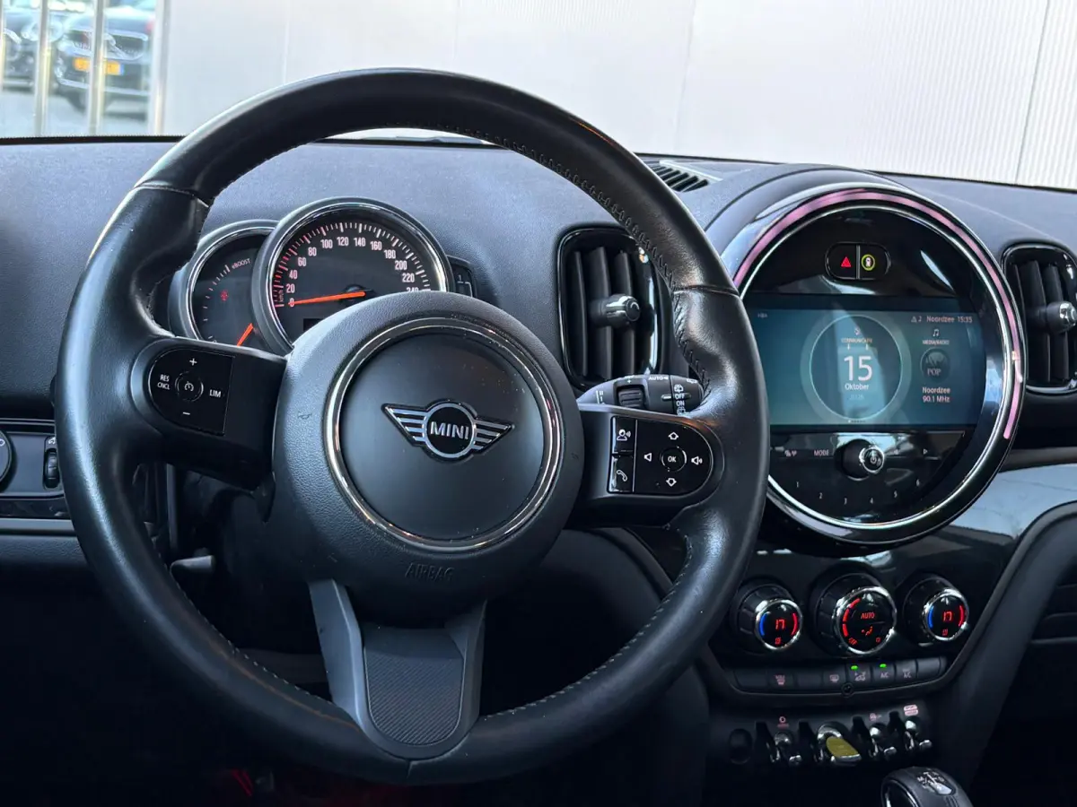 1.5 PHEV 221PK Cooper S E ALL4 Navigatie/Carplay-Android-auto/Parkeerhulp