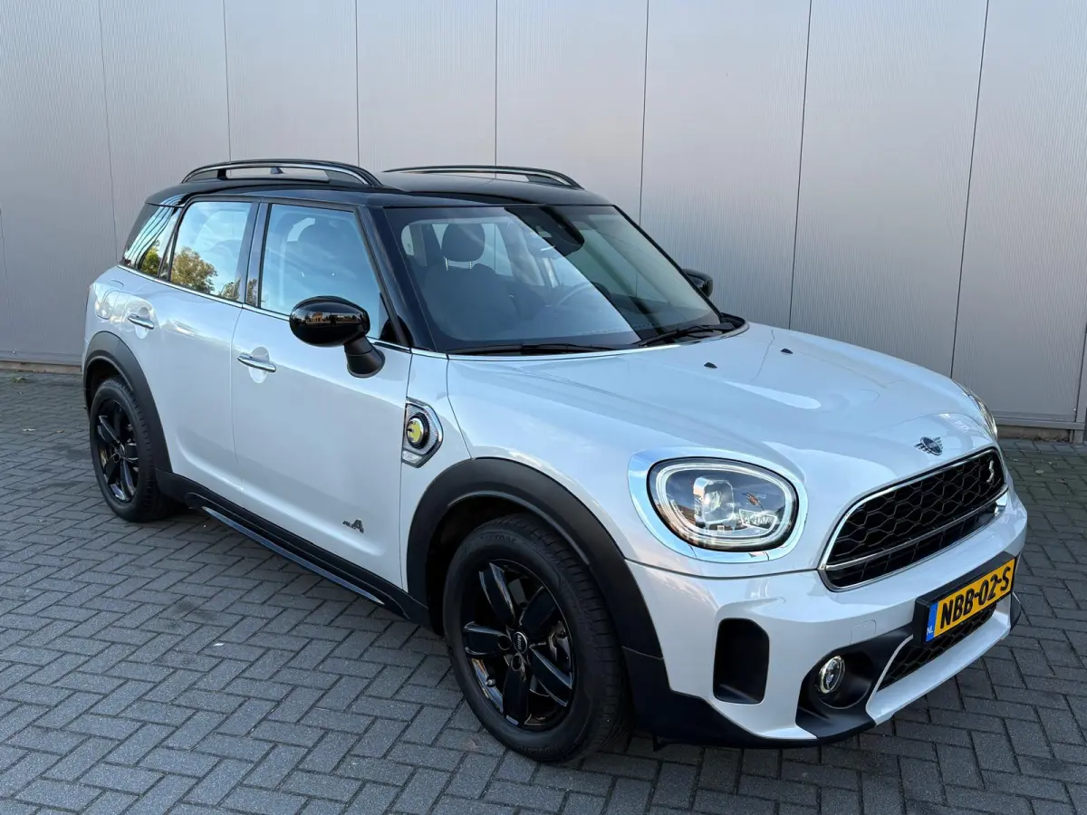1.5 PHEV 221PK Cooper S E ALL4 Navigatie/Carplay-Android-auto/Parkeerhulp