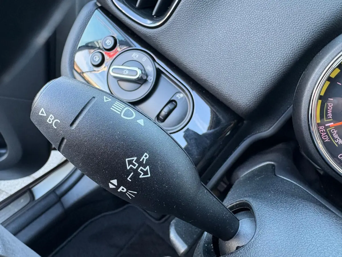 1.5 PHEV 221PK Cooper S E ALL4 Navigatie/Carplay-Android-auto/Parkeerhulp