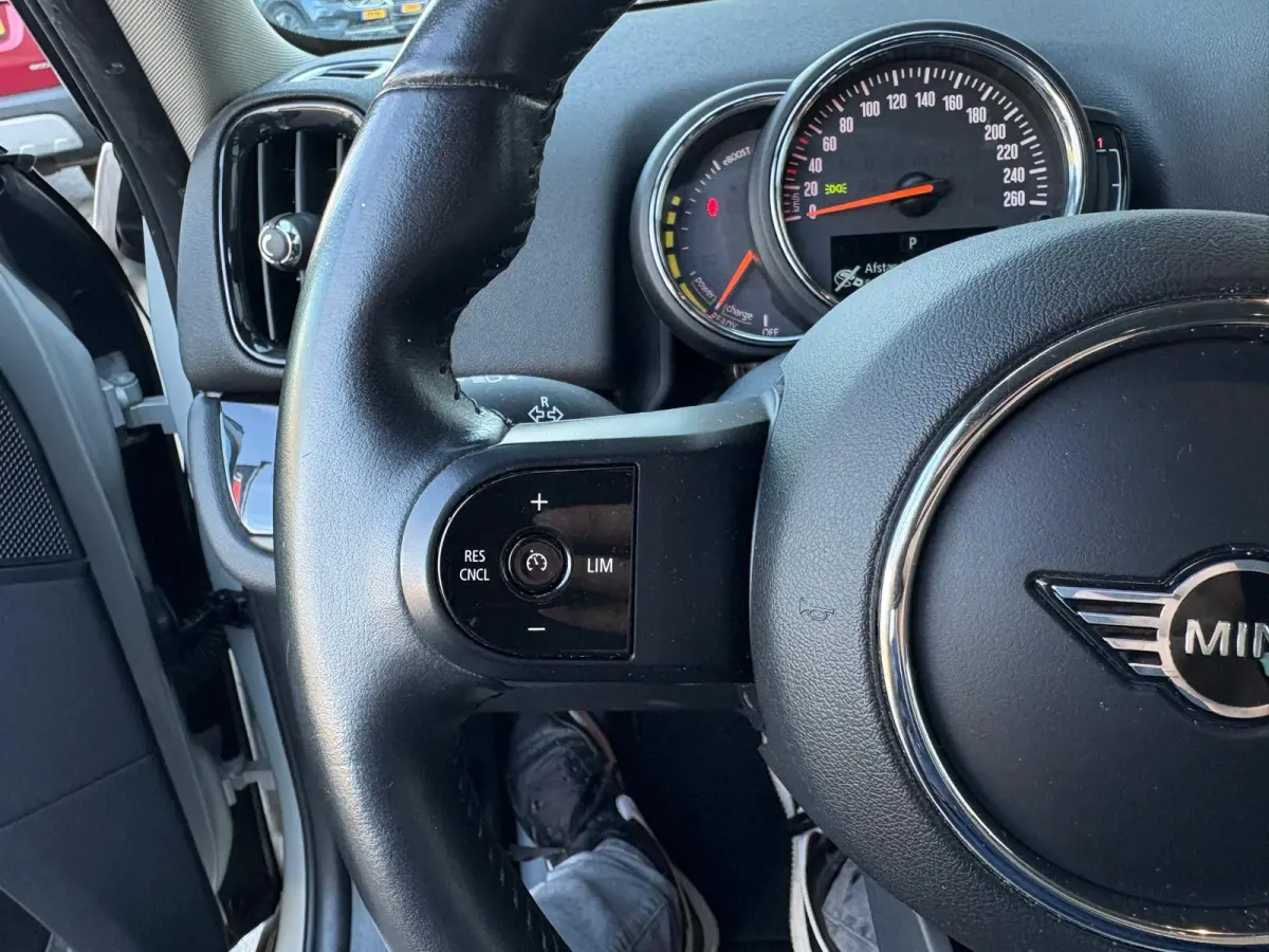 1.5 PHEV 221PK Cooper S E ALL4 Navigatie/Carplay-Android-auto/Parkeerhulp
