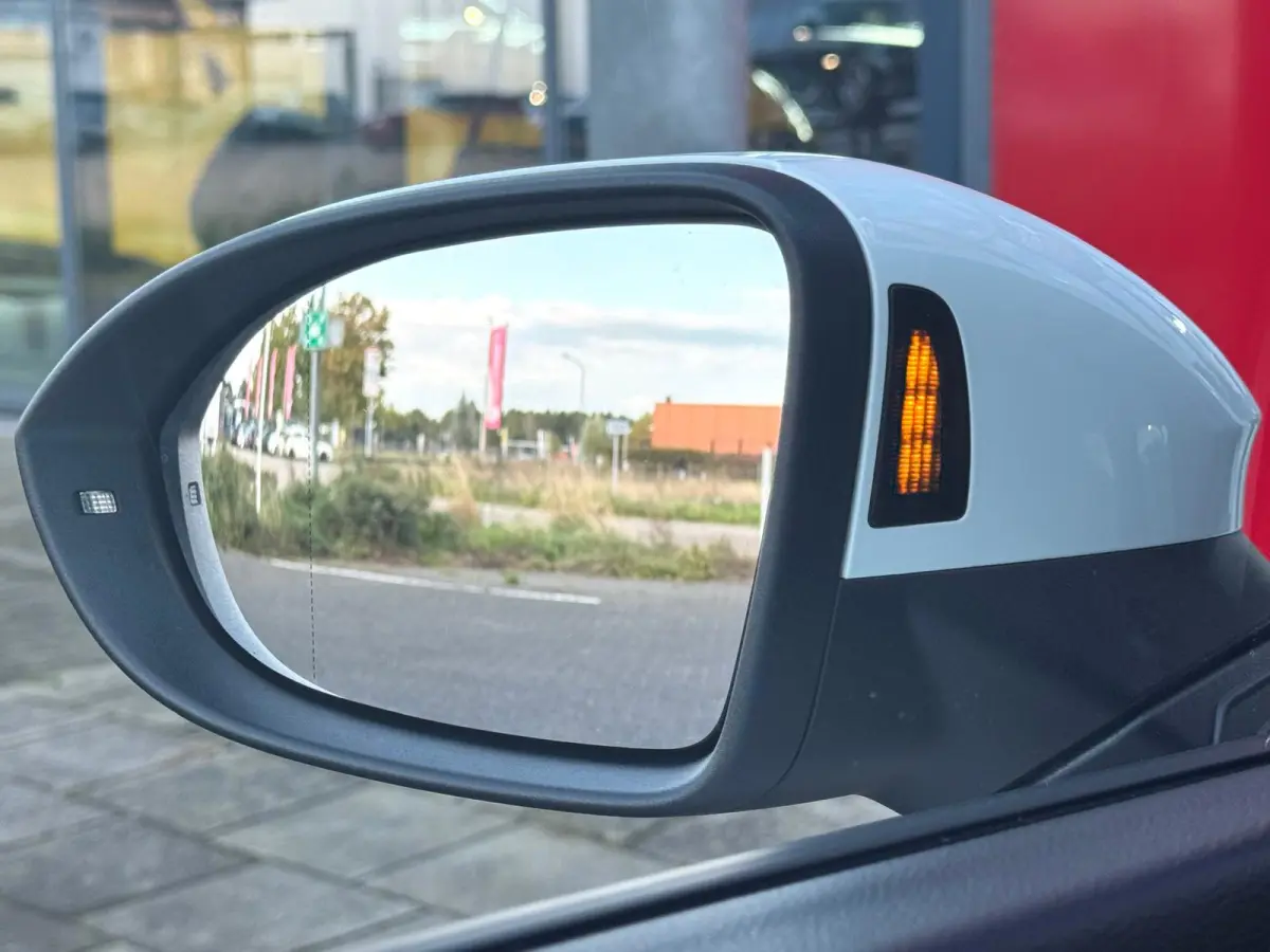 2.0 TSI GTI Vol ! | Panorama | IQ-Lights | H/K | Head-UP | Camera | Carplay | BTW |