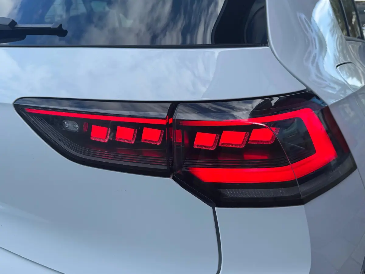 2.0 TSI GTI Vol ! | Panorama | IQ-Lights | H/K | Head-UP | Camera | Carplay | BTW |