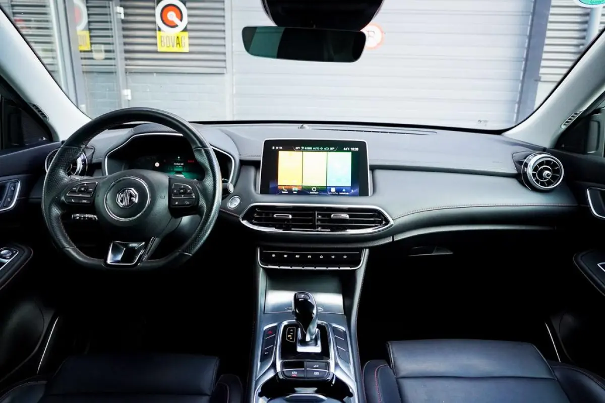 1.5 TGDI Edition1 Plug-in Hybrid / Trekhaak / Incl BTW / Carplay / Leder