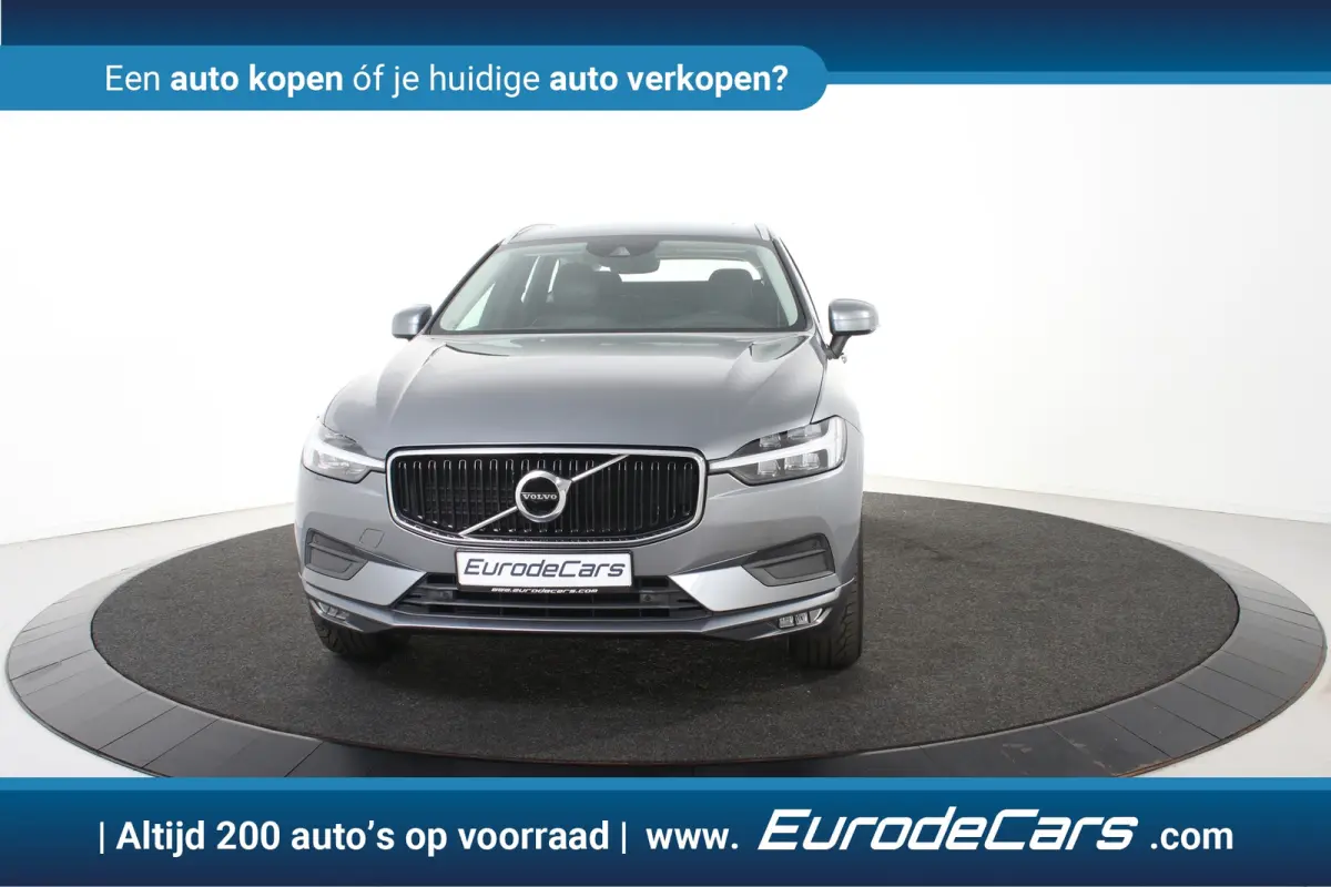 2.0 B4 Momentum *1ste Eigenaar*Leer*Panoramadak*Trekhaak*