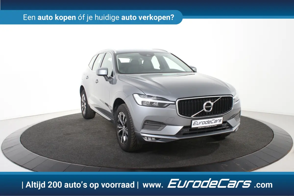 2.0 B4 Momentum *1ste Eigenaar*Leer*Panoramadak*Trekhaak*
