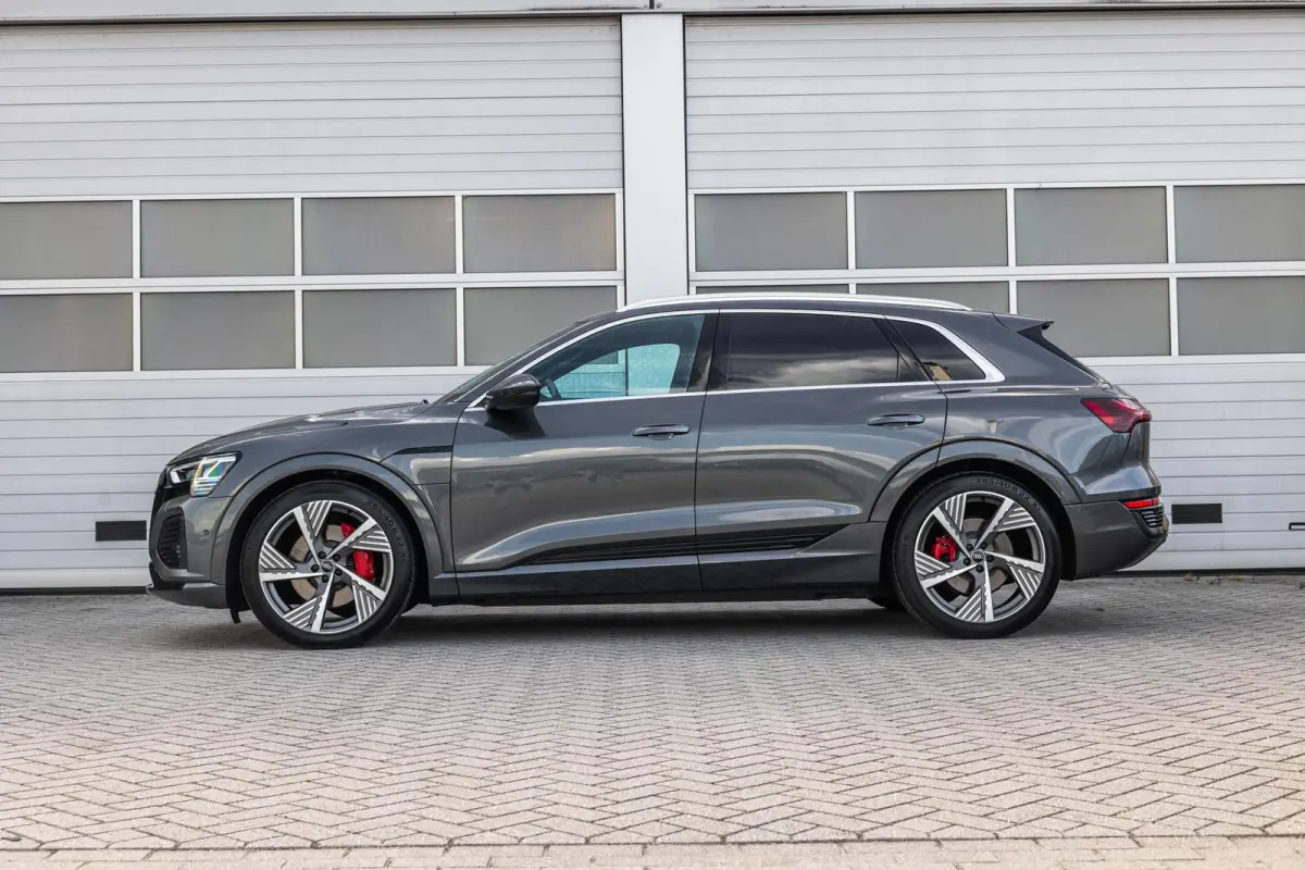 55 408pk quattro S edition 115 kWh | 22'' velgen | Luchtvering | Apple Carplay/Android Auto