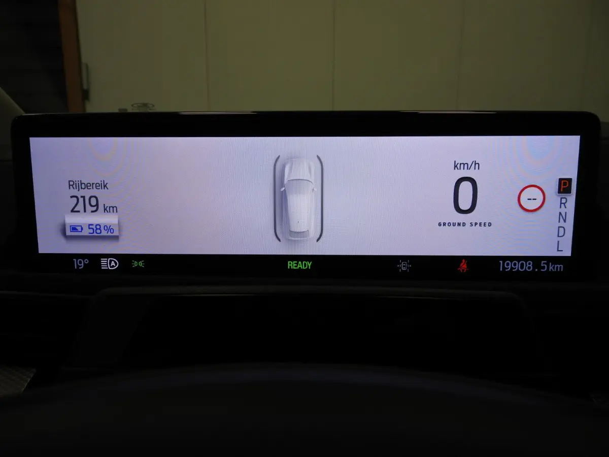 RWD 75 kWh LEER/NAVI/360CAM/LED/B&O/18"LMV!