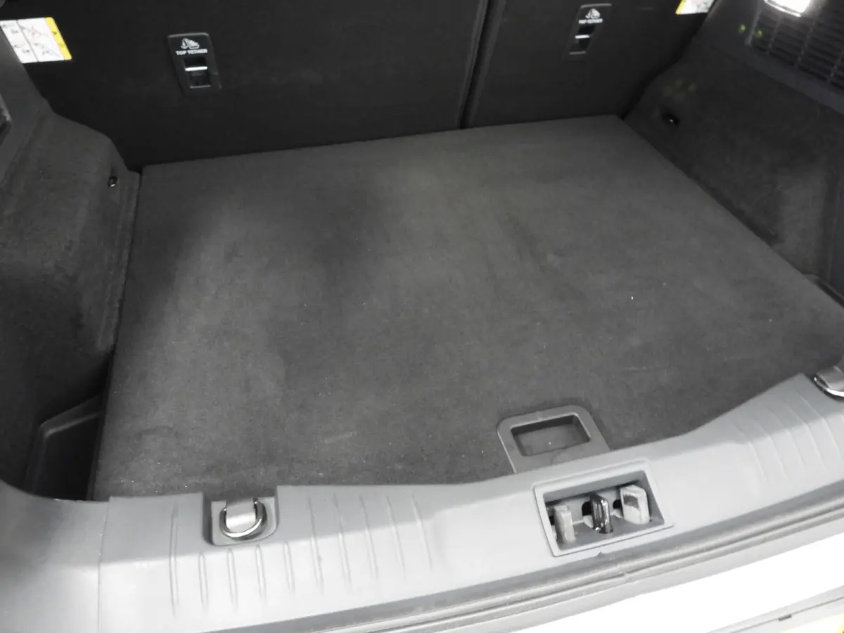 RWD 75 kWh LEER/NAVI/360CAM/LED/B&O/18"LMV!