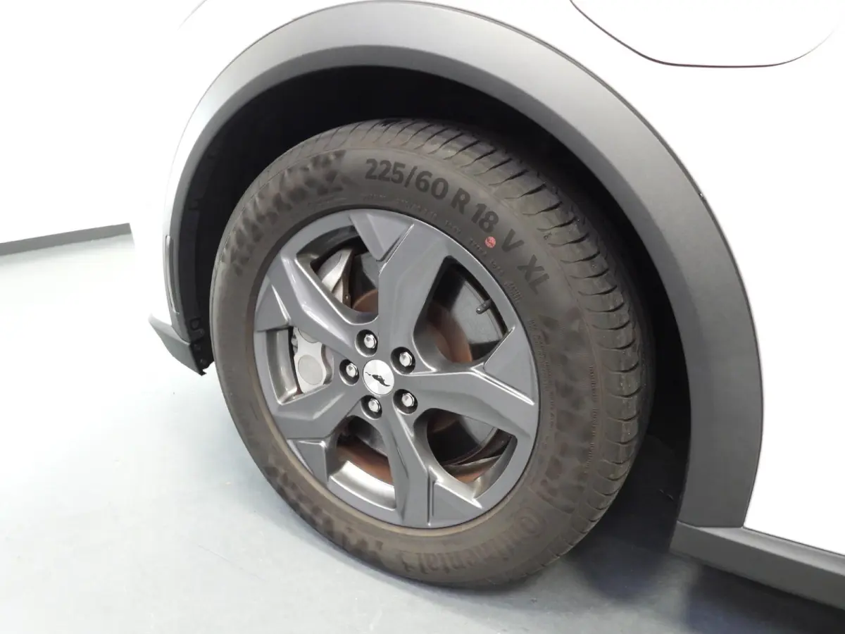 RWD 75 kWh LEER/NAVI/360CAM/LED/B&O/18"LMV!