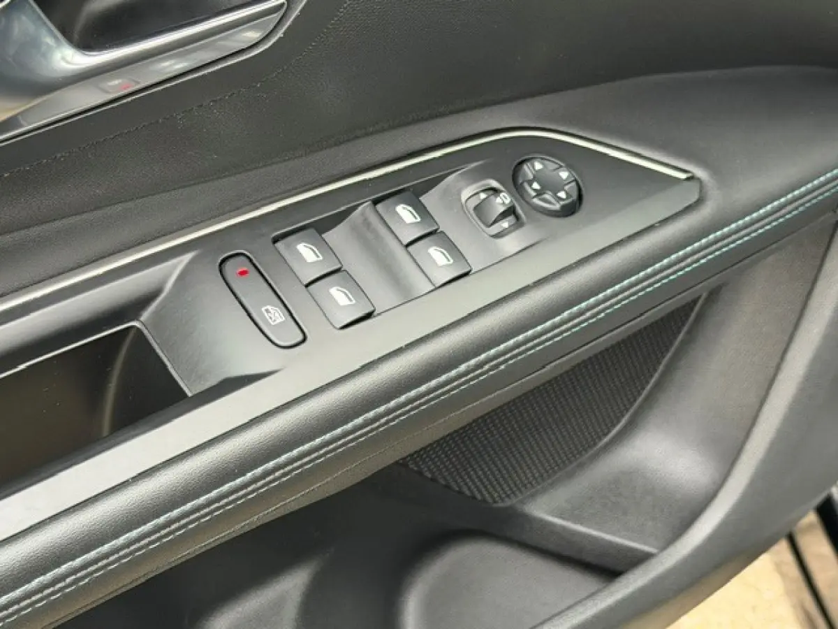 1.2 PureTech Crossway Pano 7P. Keyless Leer Navi!!