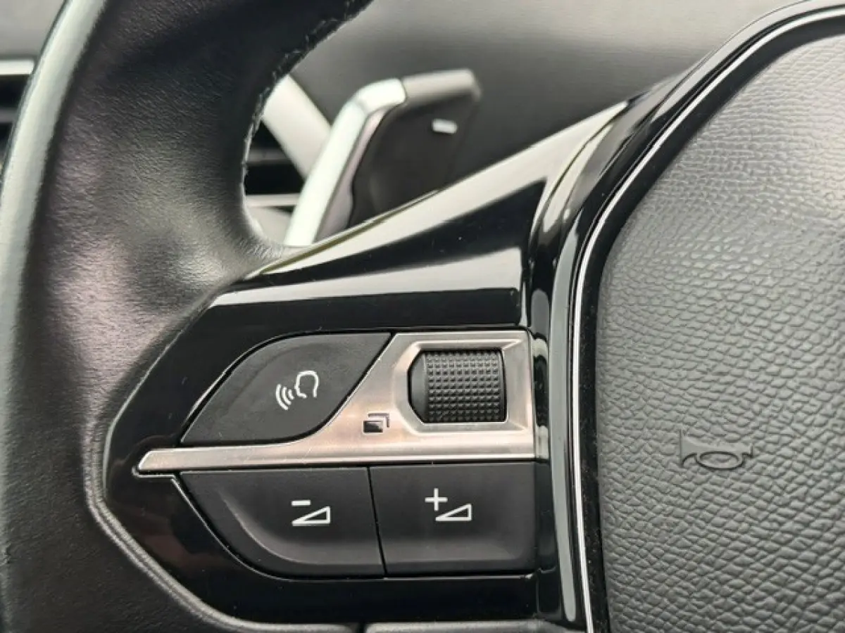 1.2 PureTech Crossway Pano 7P. Keyless Leer Navi!!