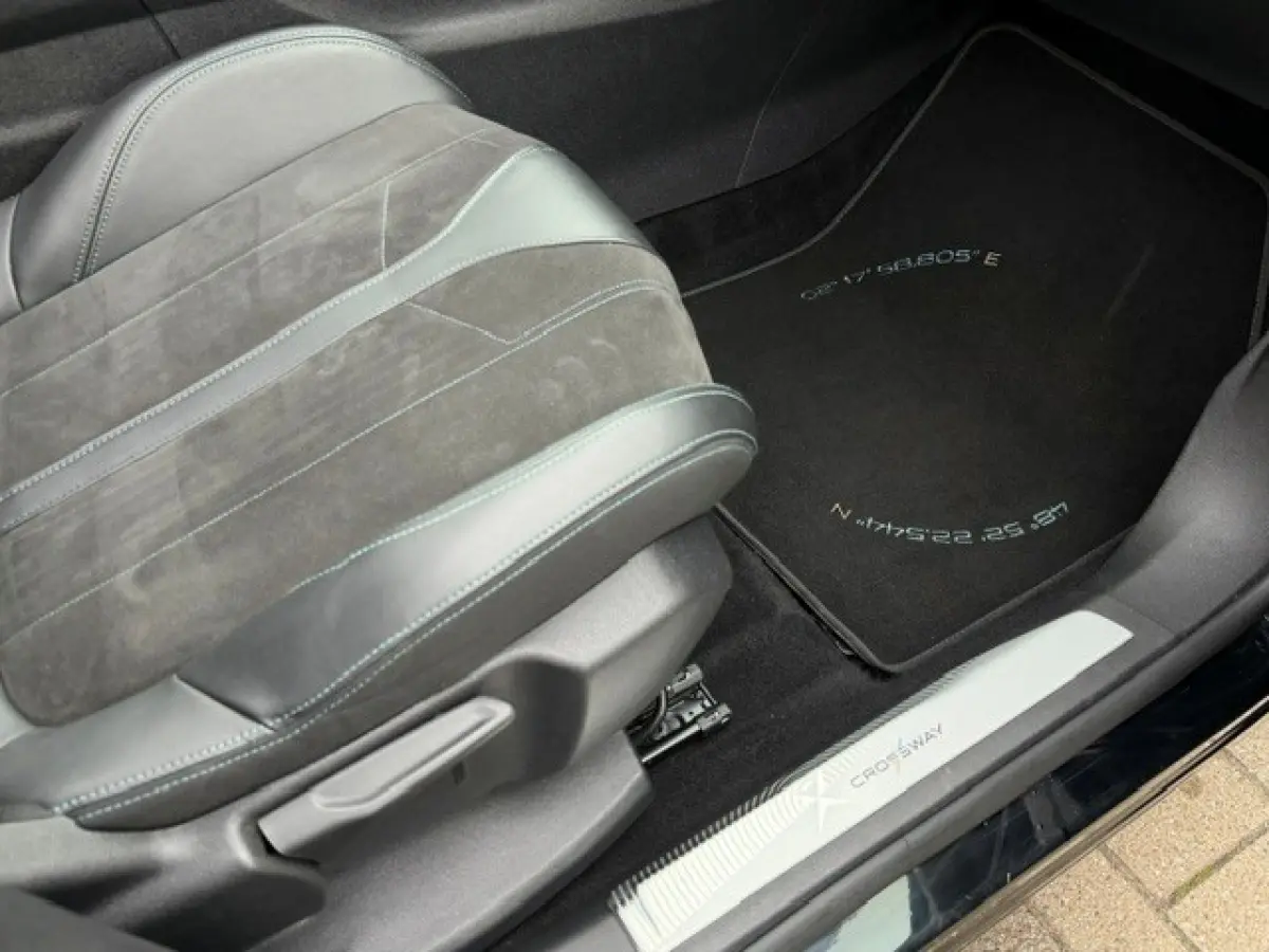 1.2 PureTech Crossway Pano 7P. Keyless Leer Navi!!