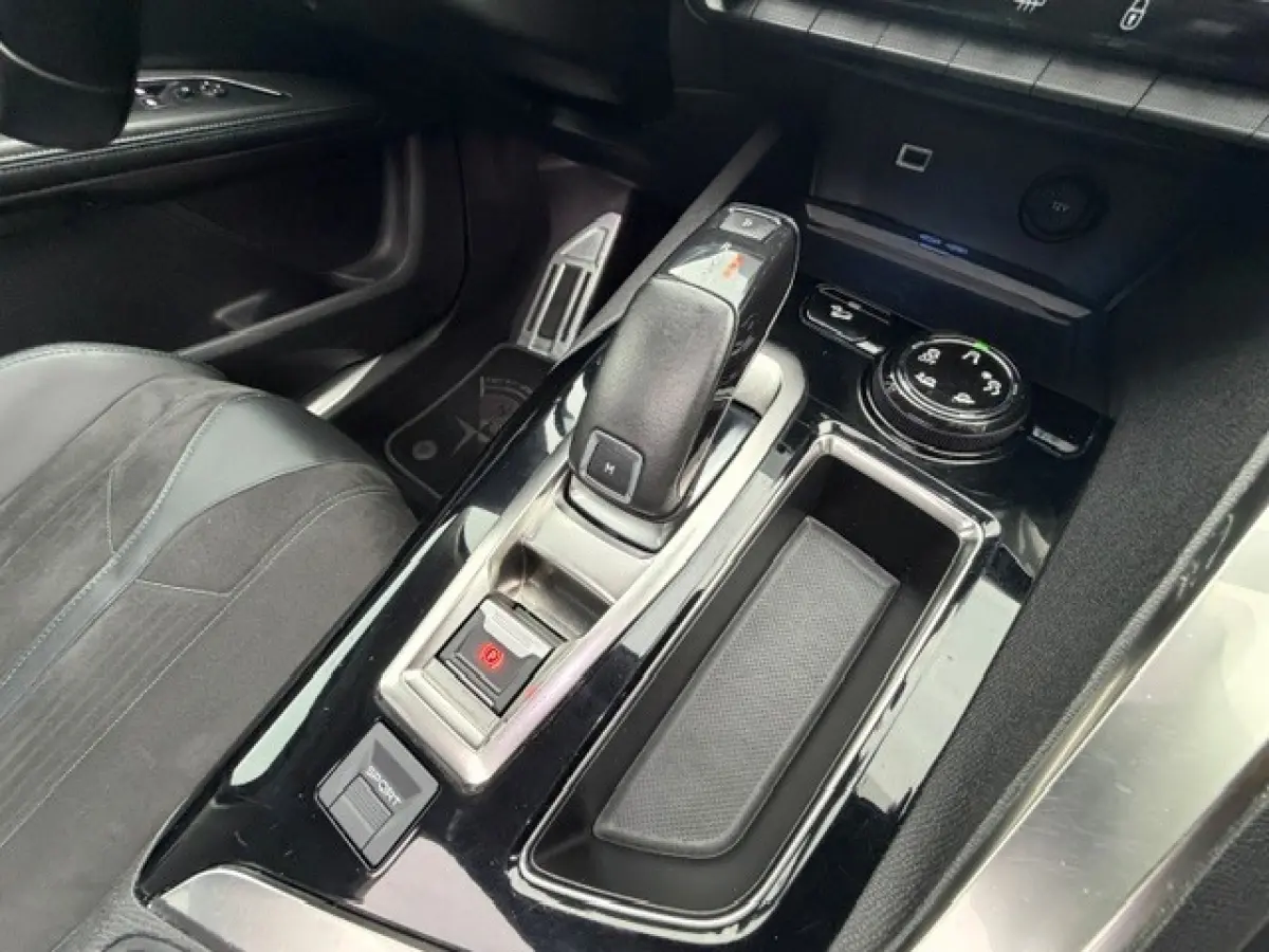 1.2 PureTech Crossway Pano 7P. Keyless Leer Navi!!