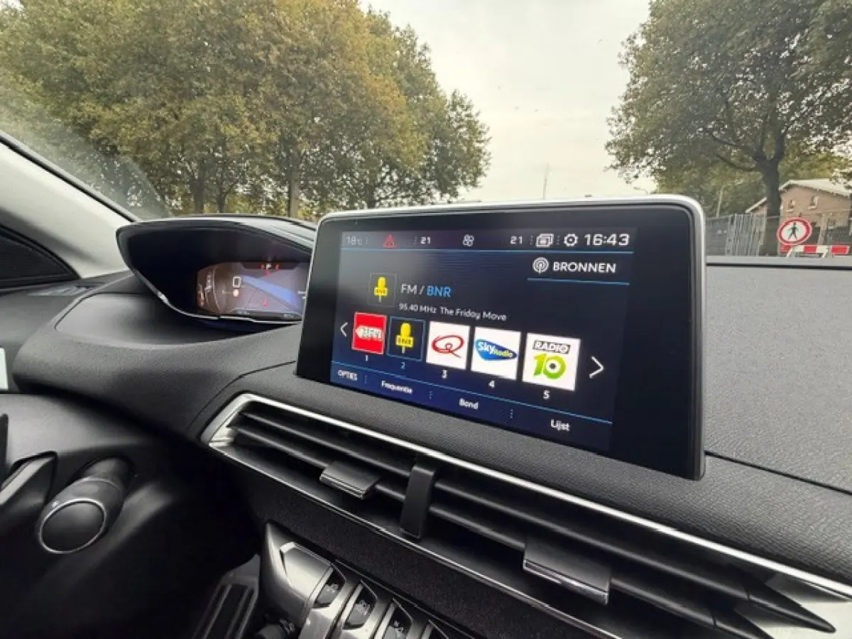 1.2 PureTech Crossway Pano 7P. Keyless Leer Navi!!