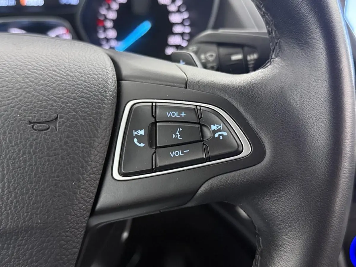 1.5 EcoBoost 182pk AWD Titanium Trekhaak/Camera/ 4S.Banden/H.Leder/1850kg.Trekgewicht