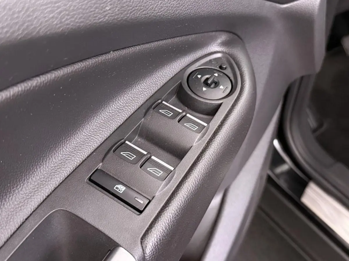 1.5 EcoBoost 182pk AWD Titanium Trekhaak/Camera/ 4S.Banden/H.Leder/1850kg.Trekgewicht