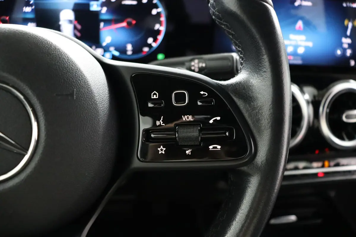 180 Business Solution | Apple Carplay/Android Auto | trekhaak |