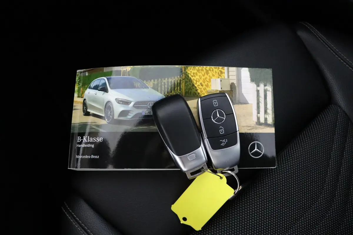 180 Business Solution | Apple Carplay/Android Auto | trekhaak |
