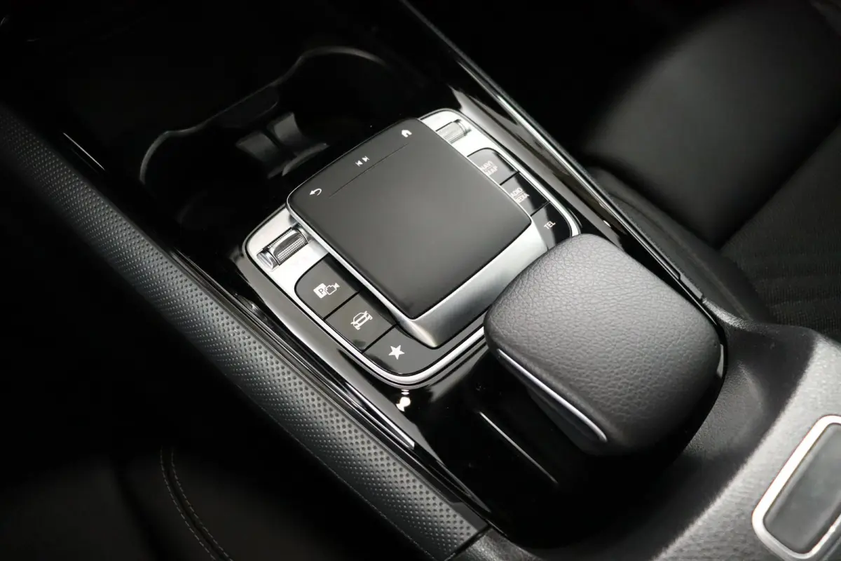 180 Business Solution | Apple Carplay/Android Auto | trekhaak |