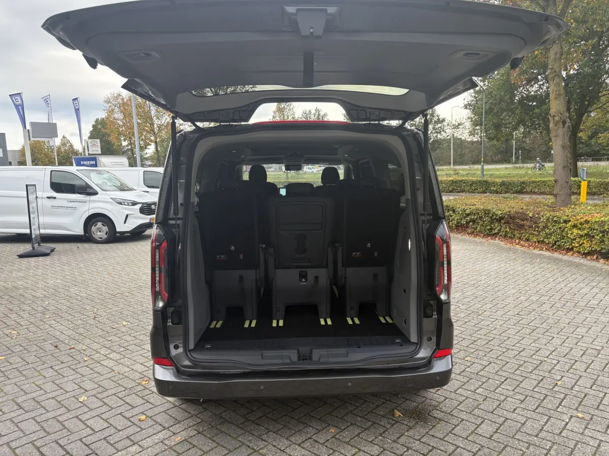 Tourneo 340 2.5 PHEV L2H1 Titanium X | Ex.BTW/Incl.BPM | FULL OPTIONS! | E-Trekhaak | Panodak | Elek. zijschuifdeuren | AGR-stoelen | etc. etc.