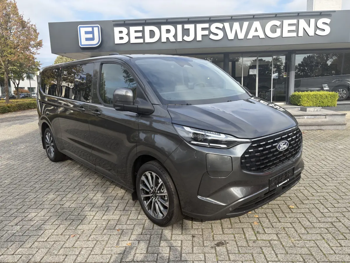 Tourneo 340 2.5 PHEV L2H1 Titanium X | Ex.BTW/Incl.BPM | FULL OPTIONS! | E-Trekhaak | Panodak | Elek. zijschuifdeuren | AGR-stoelen | etc. etc.