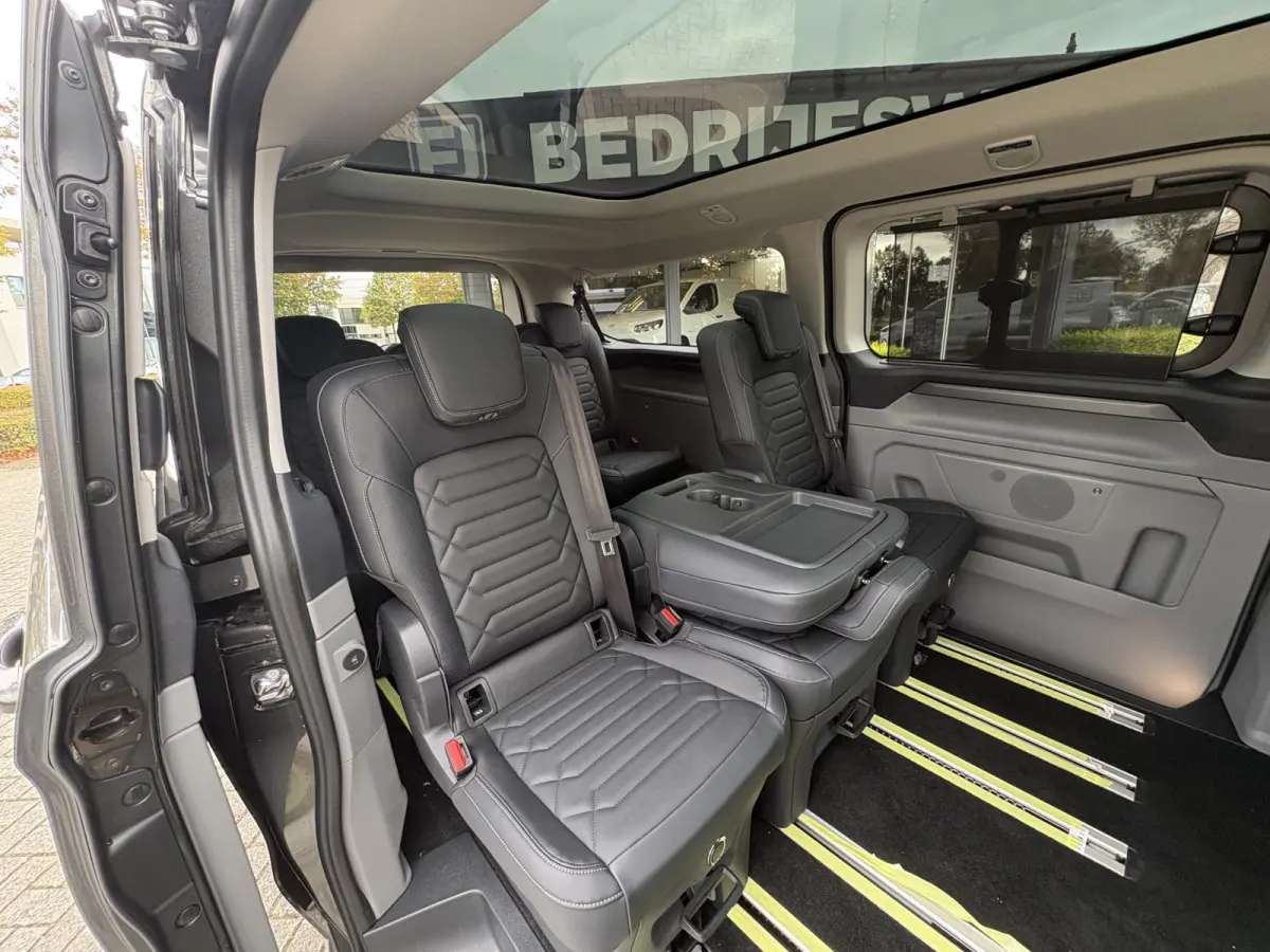 Tourneo 340 2.5 PHEV L2H1 Titanium X | Ex.BTW/Incl.BPM | FULL OPTIONS! | E-Trekhaak | Panodak | Elek. zijschuifdeuren | AGR-stoelen | etc. etc.