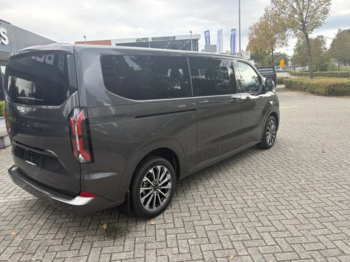 Tourneo 340 2.5 PHEV L2H1 Titanium X | Ex.BTW/Incl.BPM | FULL OPTIONS! | E-Trekhaak | Panodak | Elek. zijschuifdeuren | AGR-stoelen | etc. etc.