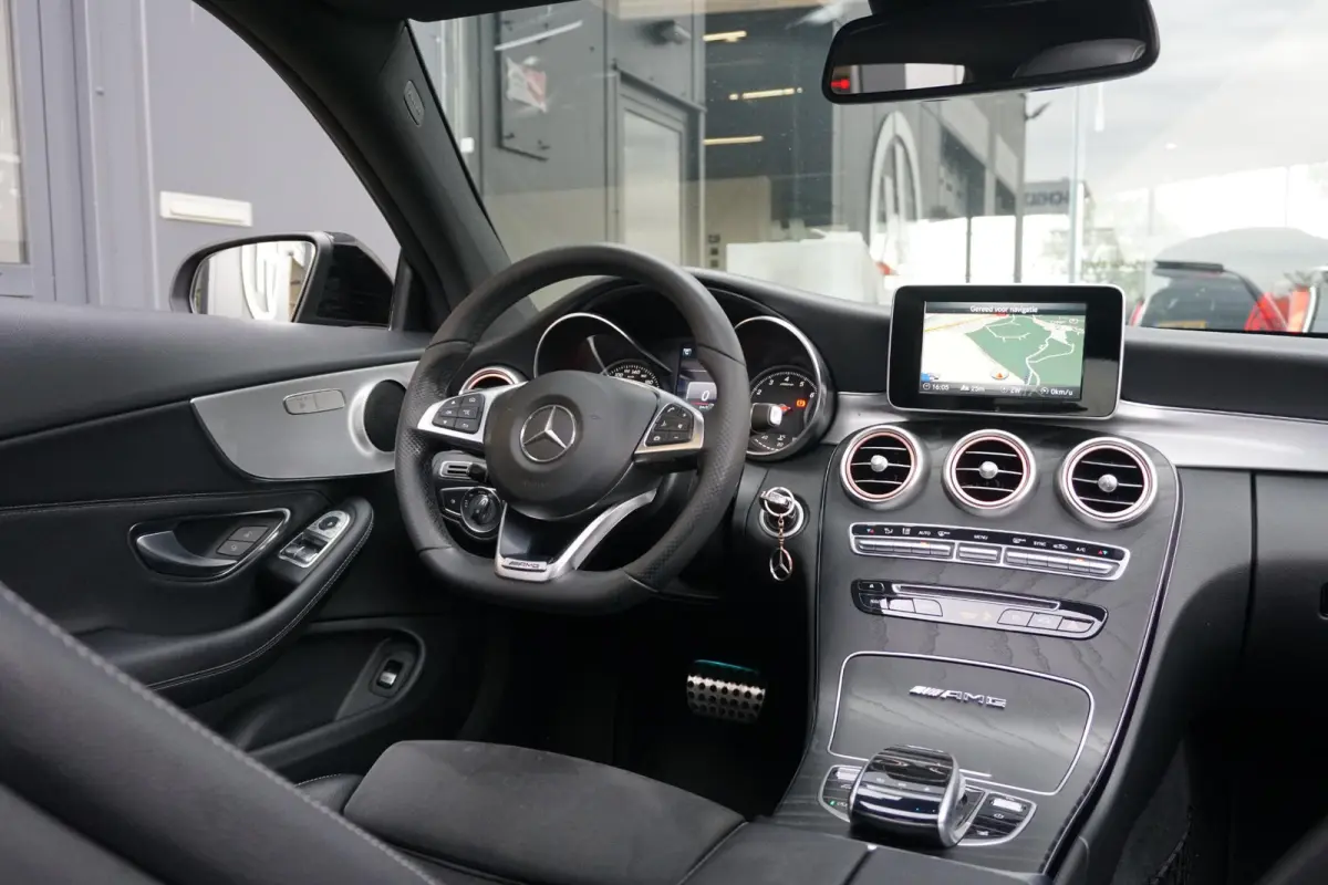 250 AMG-line 211PK + PANORAMA / CAMERA / STOELVERWARMING