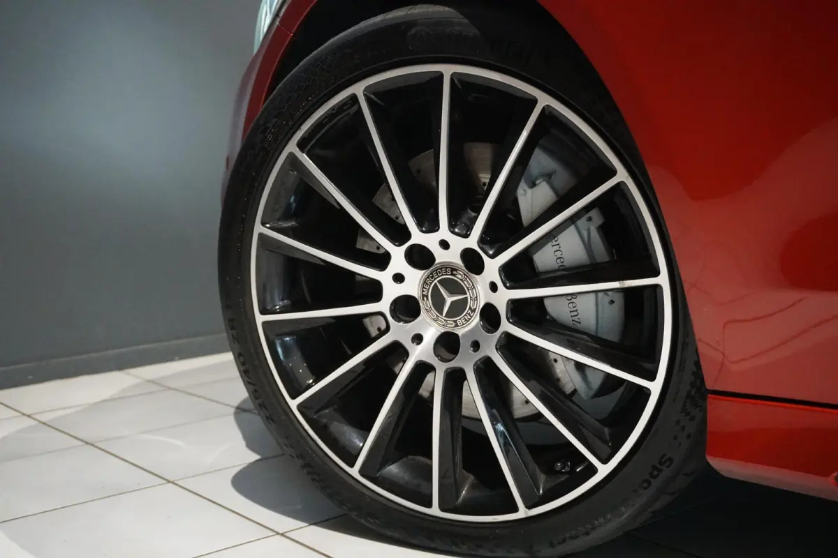 250 AMG-line 211PK + PANORAMA / CAMERA / STOELVERWARMING