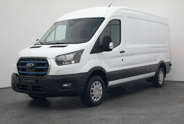 350 L3H2 Trend 68 kWh | STOELVERWARMING