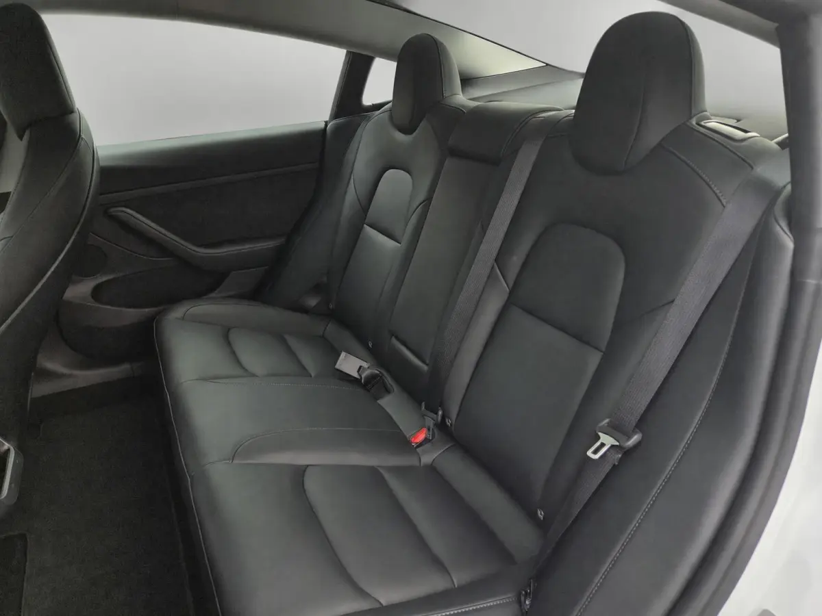 Long Range RWD 75kWh SOH 92,9%