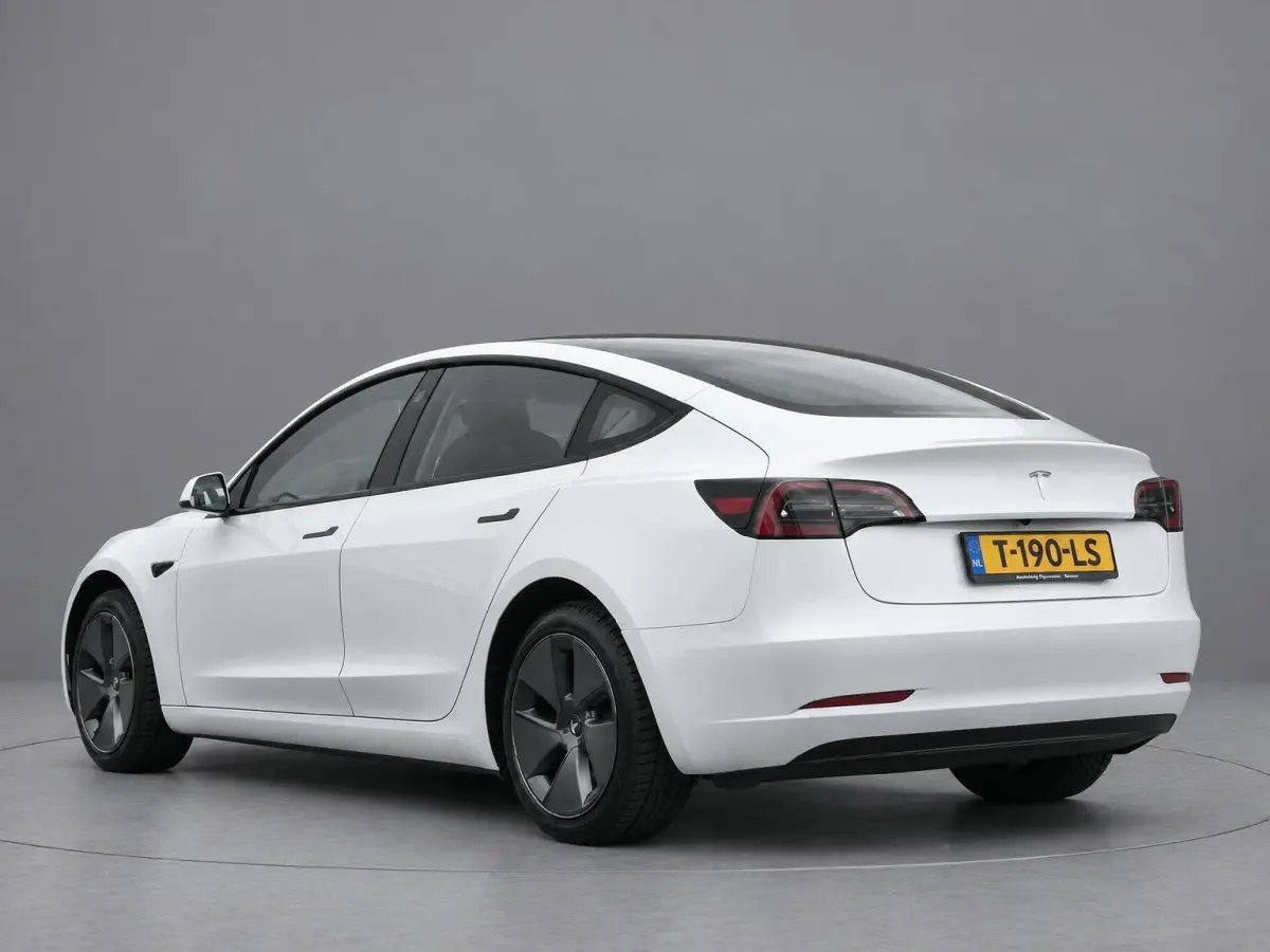 Long Range RWD 75kWh SOH 92,9%